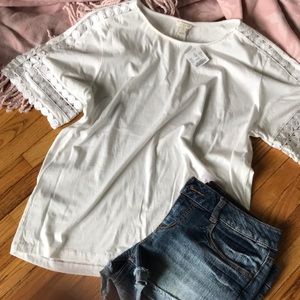 Embellished sleeve tee